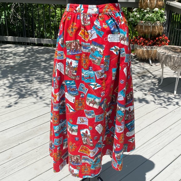 Vintage 90s does 50s Novelty Print Moose Mountie Horse Canada Print Aline Skirt - Picture 4 of 10